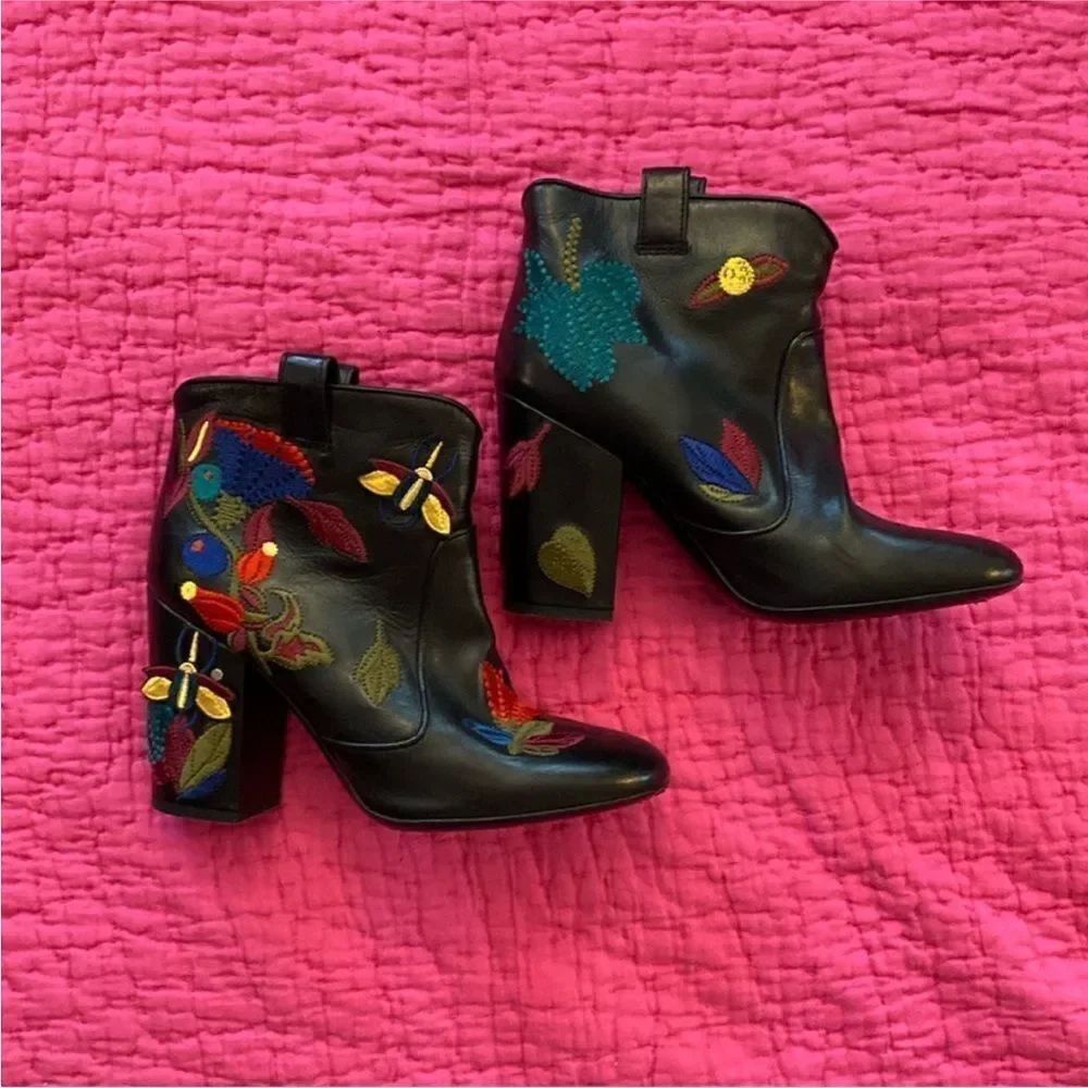 Laurence Decade Embroidered Black Ankle  leather Boots, US8 - Picture 2 of 16
